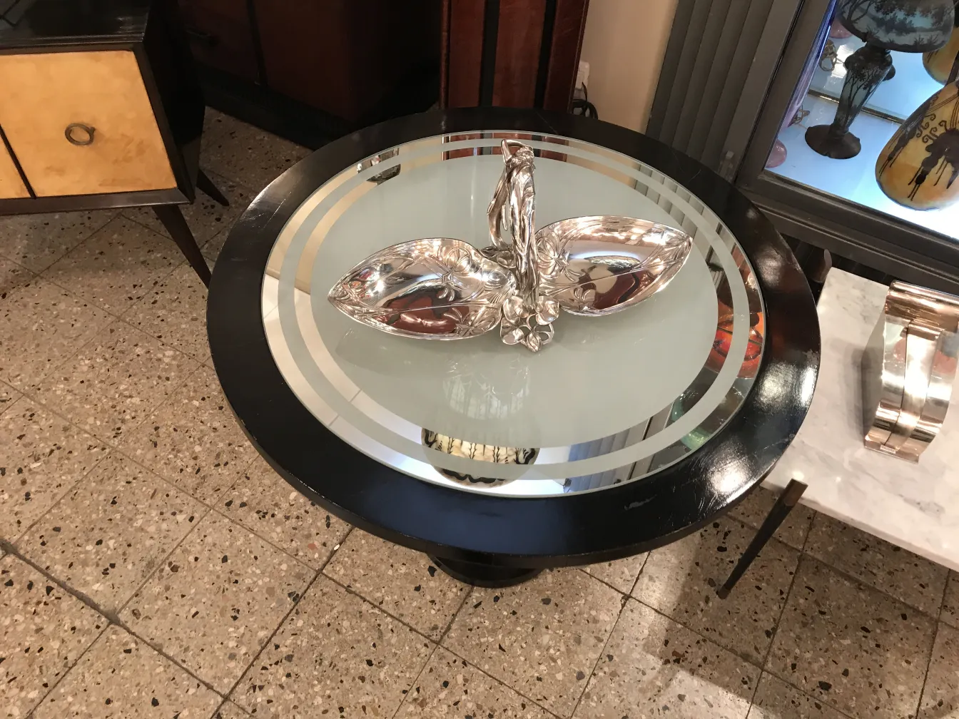 bandeja antigua para cartas WMF con diseño elegante