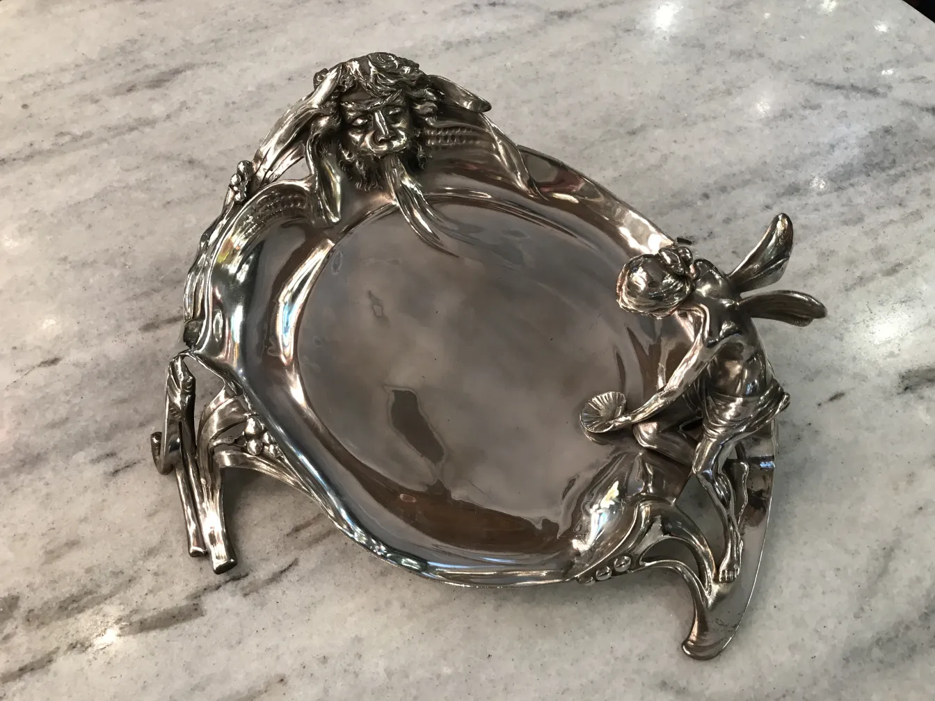 vassoio per carte antico WMF con figure decorative