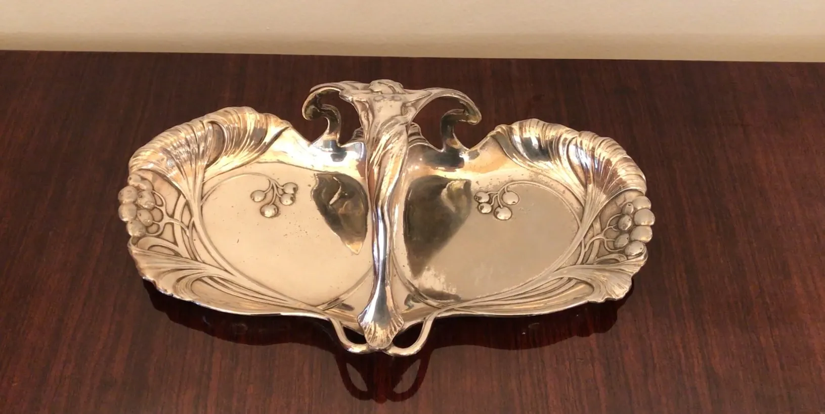 antikes Kartenfach mit floralem Design von WMF