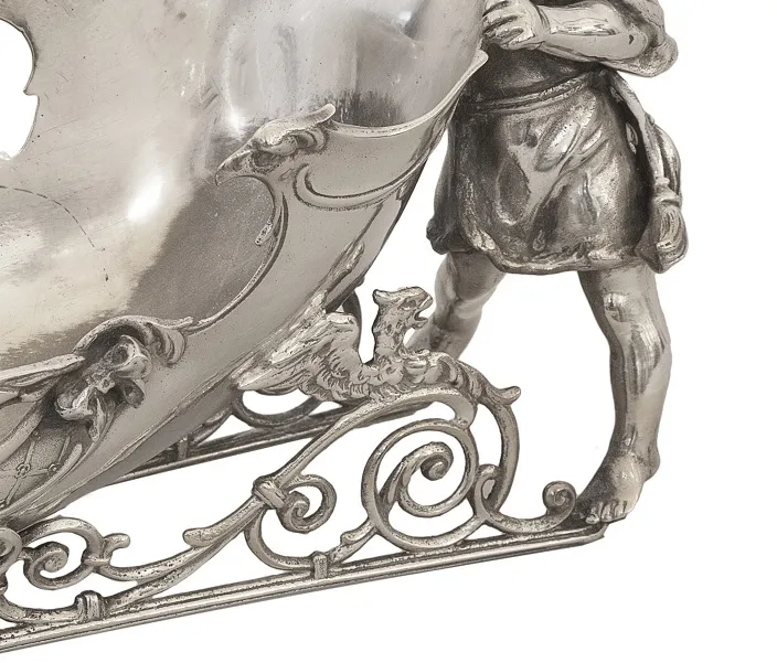 vassoio antico per carte WMF con design intricato e dettagli decorativi.