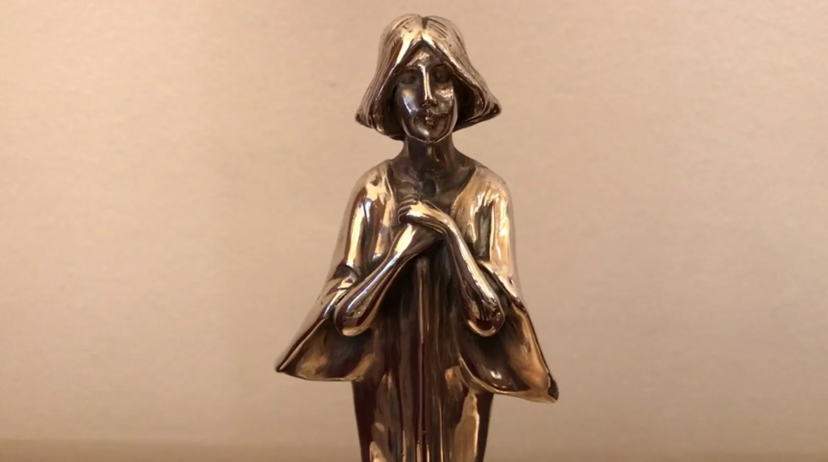 古董WMF卡片托盘，设计优雅，非常适合整理信件。