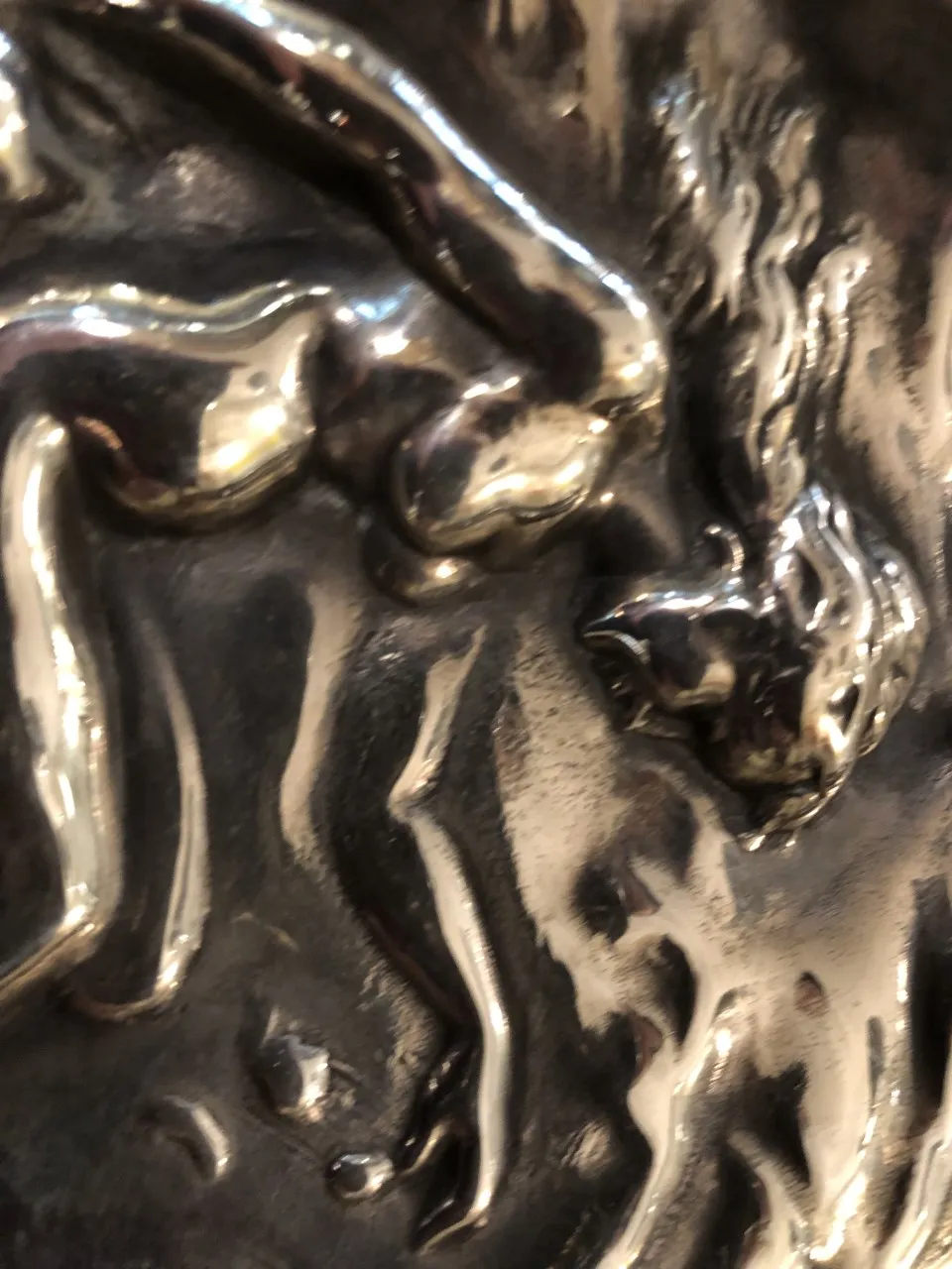 Vassoio per carte antico WMF con dettagli incisi, elegante e funzionale, perfetto per organizzare documenti.