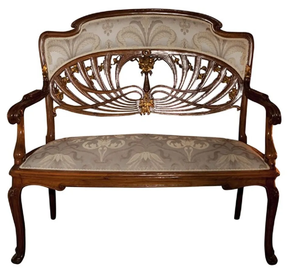 5 fauteuils antiques avec design décoratif art nouveau