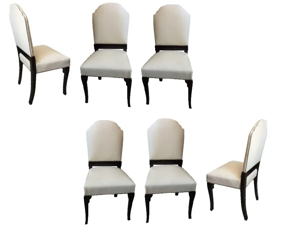 ensemble de 6 chaises anciennes avec rembourrage clair