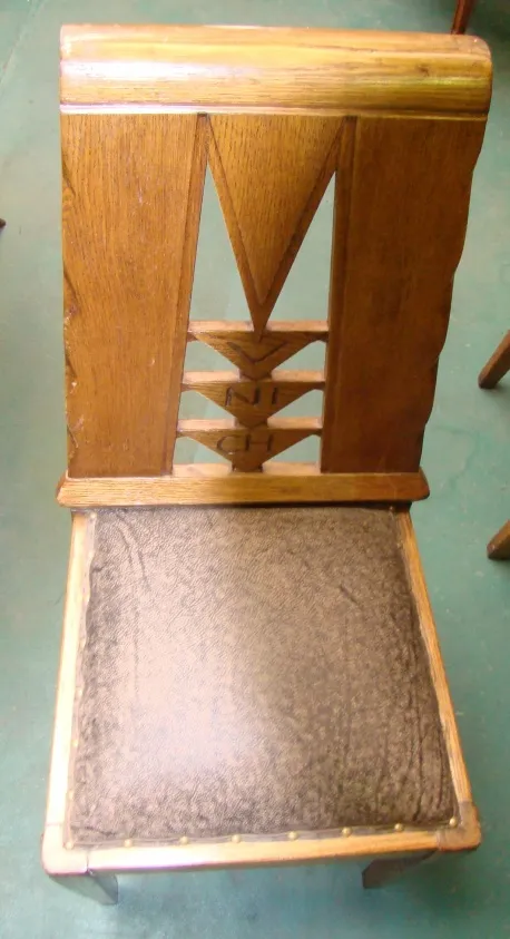 6 antique Munich chairs with decorative backrest