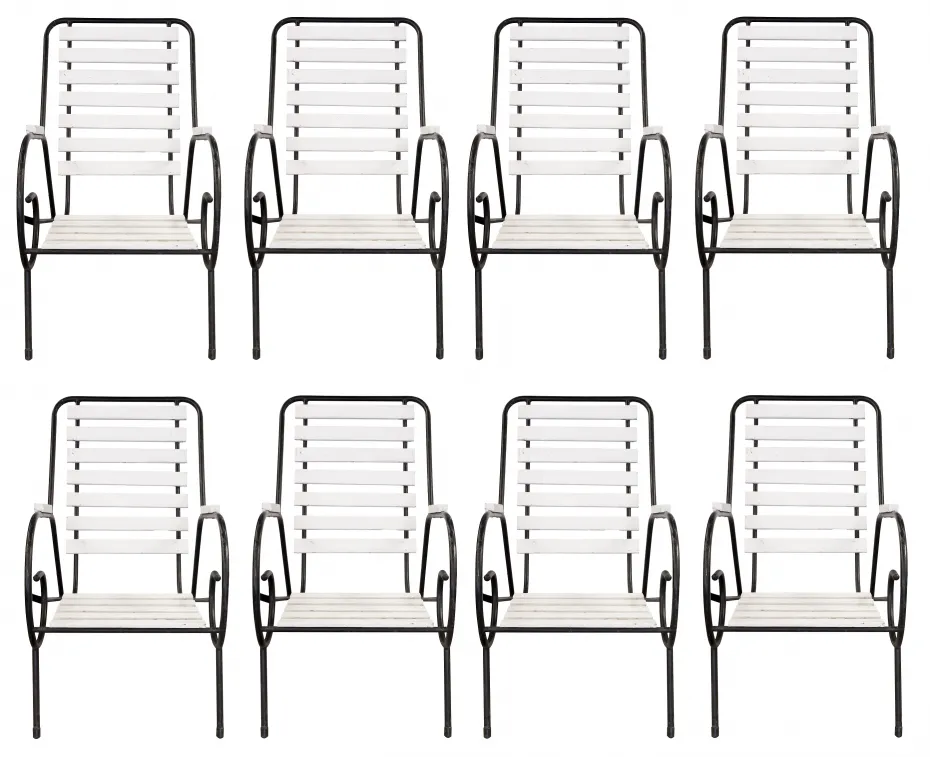 Grupo de 8 sillones de jardín antiguos con un diseño clásico y elegante