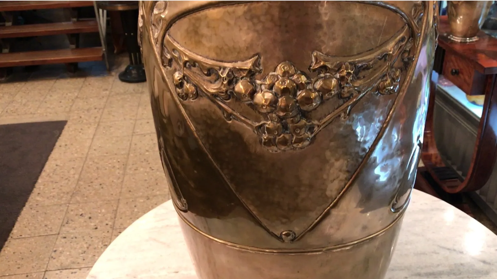 portaombrelli antico lucido decorato da kayser