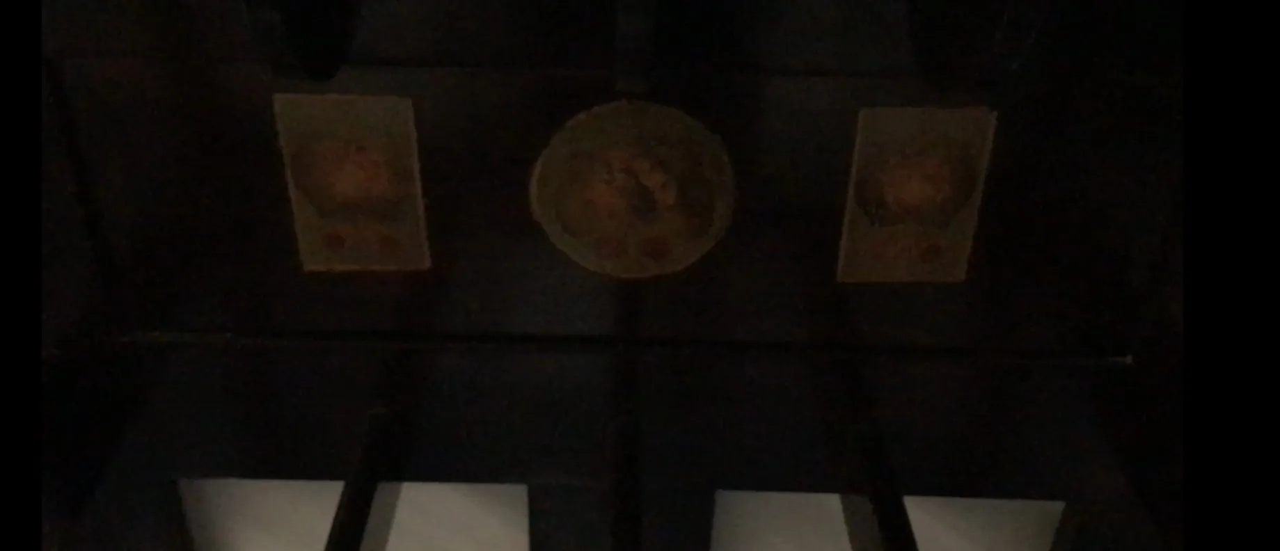 古董衣帽架带装饰细节，暗色氛围，wylie and lochhead。