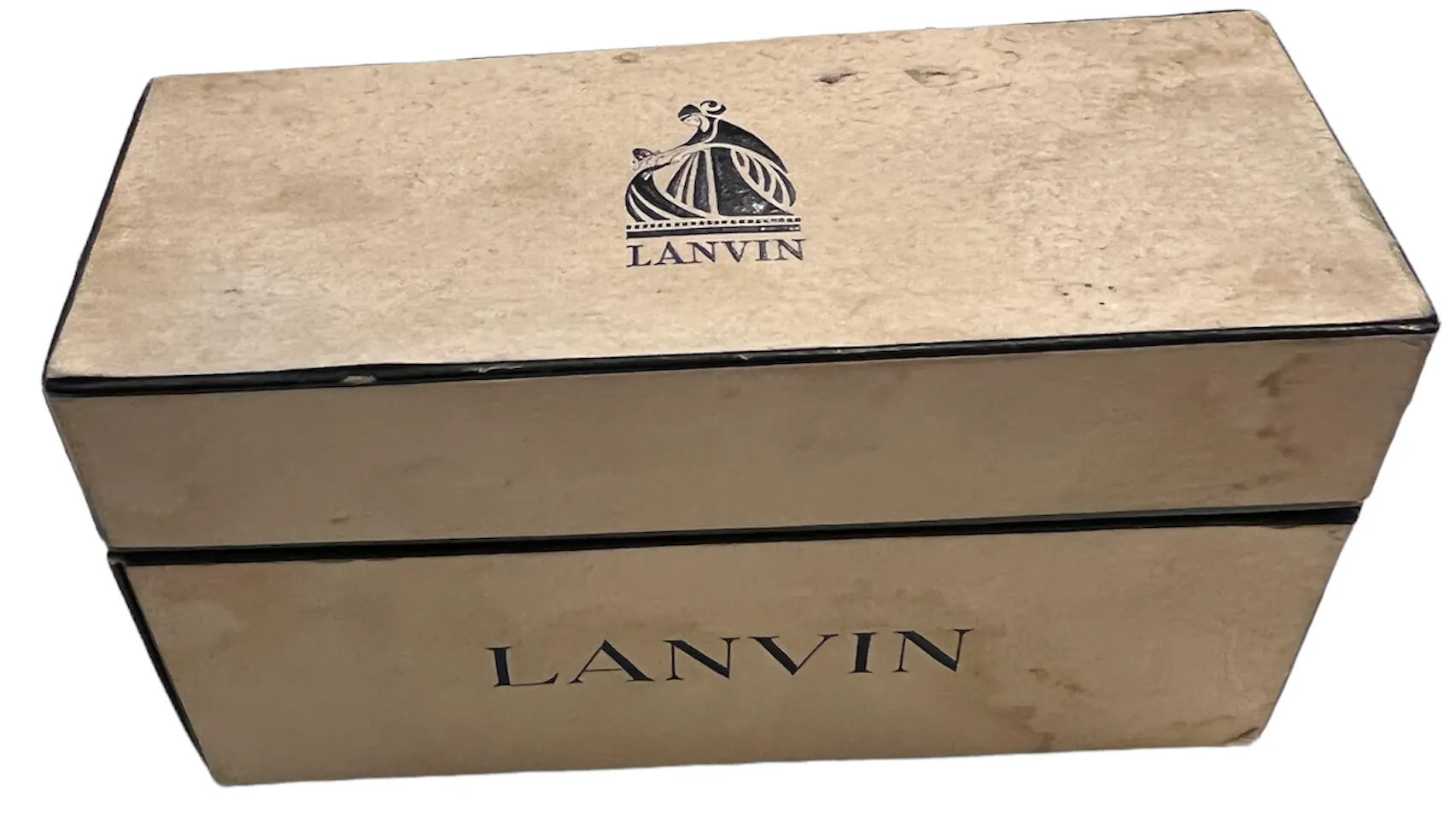 Flacone di profumo antico della marca Lanvin, elegante e autentico.