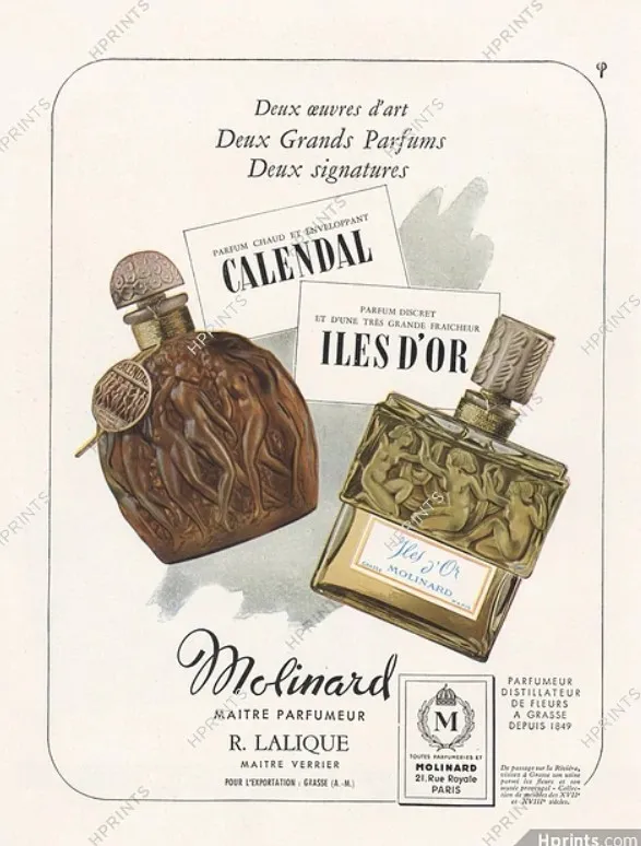 Flacone di profumo antico con design in rilievo, stile classico, colore marrone. Include etichette per fragranze.