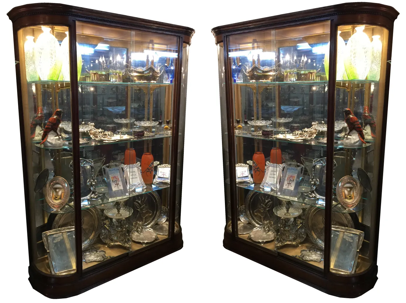 vitrine antique avec verre et figures décoratives