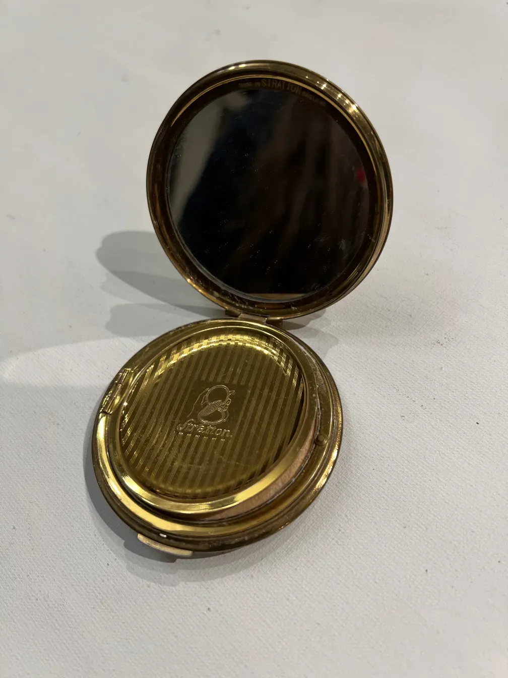 antique compact with inner mirror by stratton england