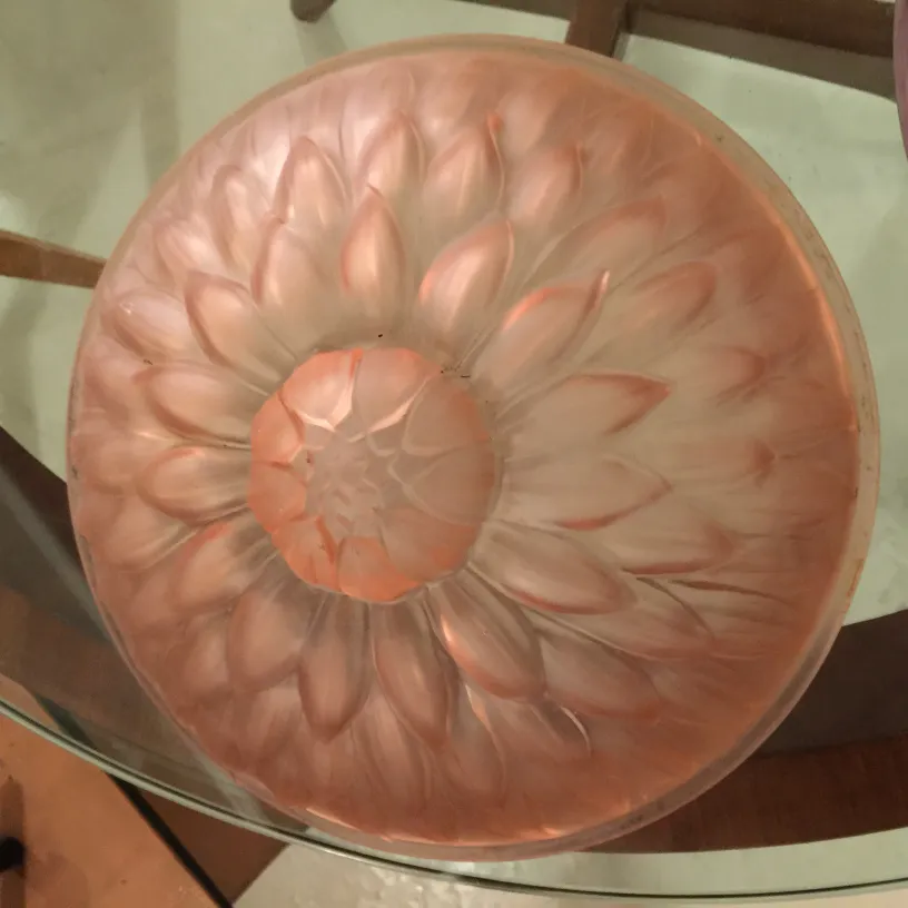 plafonnier ancien avec fleurs en relief, couleur orange