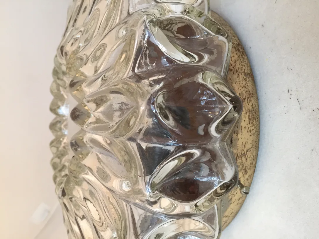 古董天花板灯，玻璃细节，优雅环境