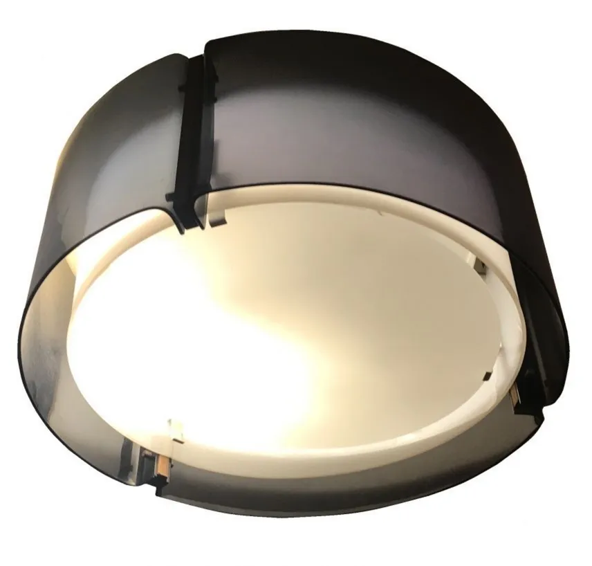 plafon antiguo en forma circular con luz suave