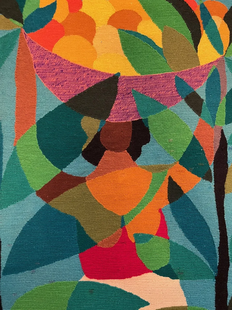 tapeçaria antiga com formas abstratas em cores vibrantes