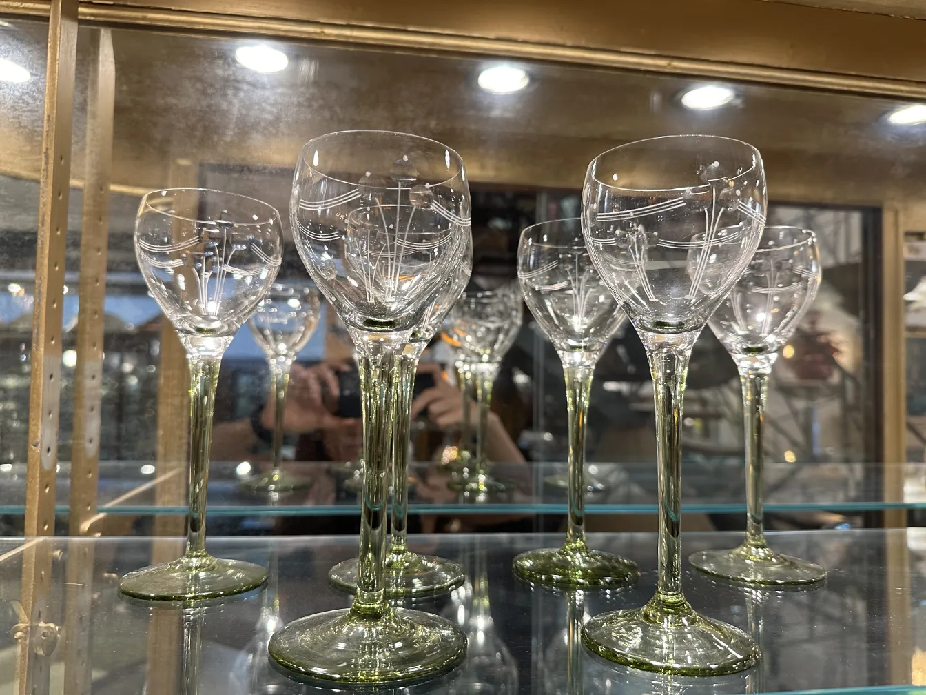 Set of 6 antique glasses with elegant details