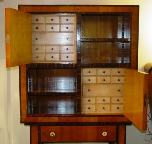Mueble de habanos antiguo de Koloman Moser con compartimentos
