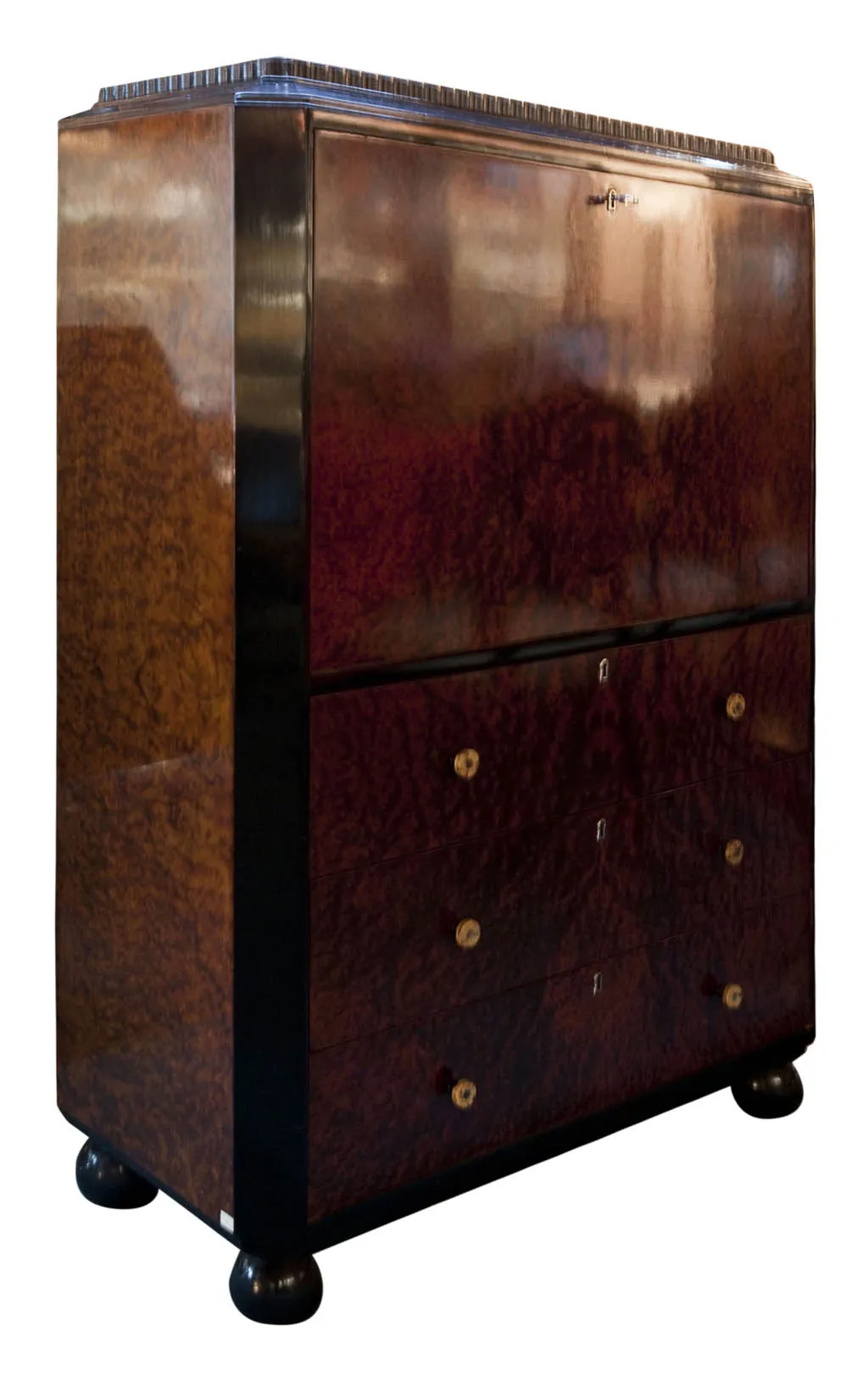 Mobile antico per monete con design elegante e dettagli decorativi