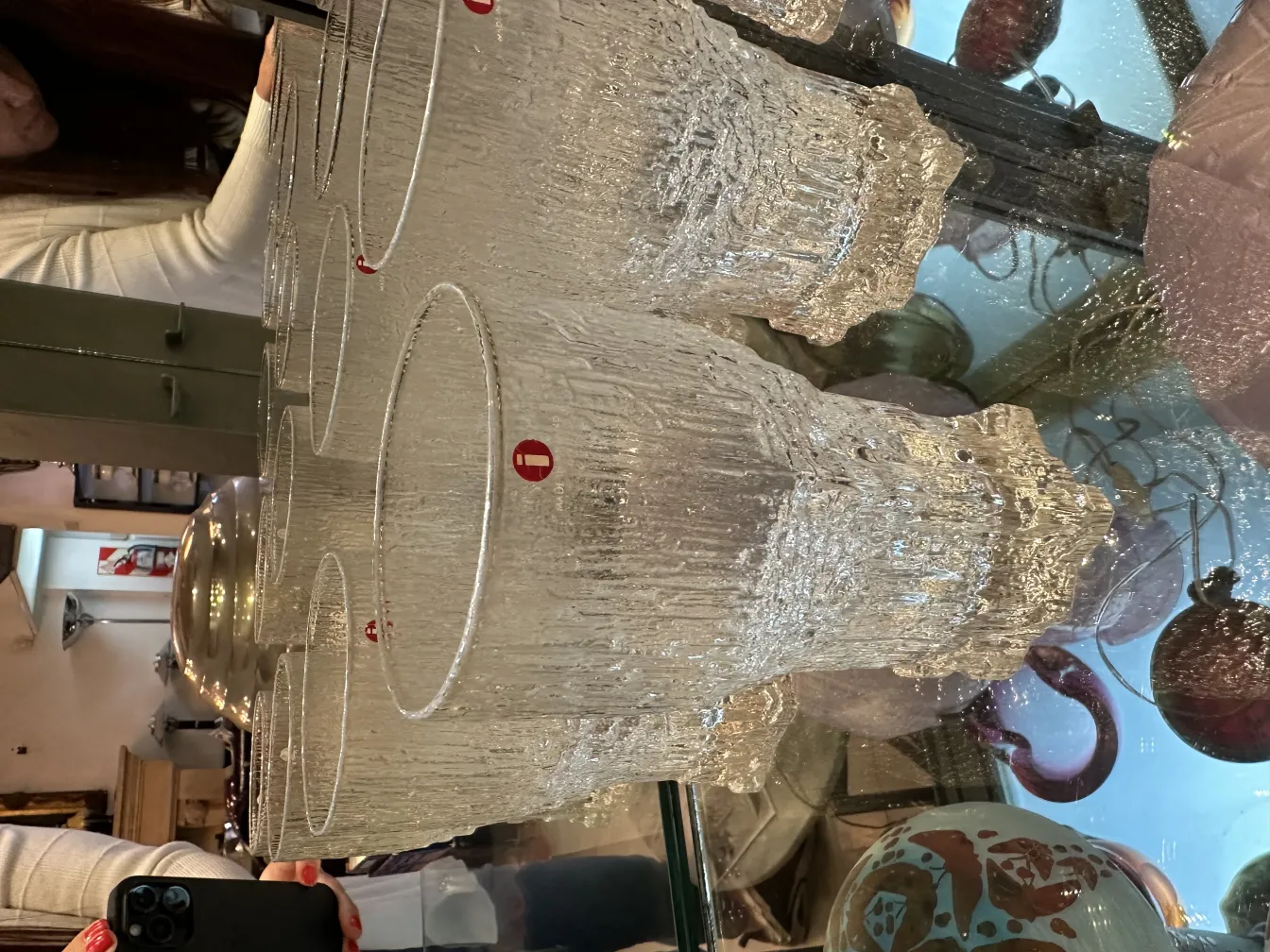 Ensemble de 6 verres antiques de Tapio Wirkkala, design élégant, atmosphère chaleureuse.