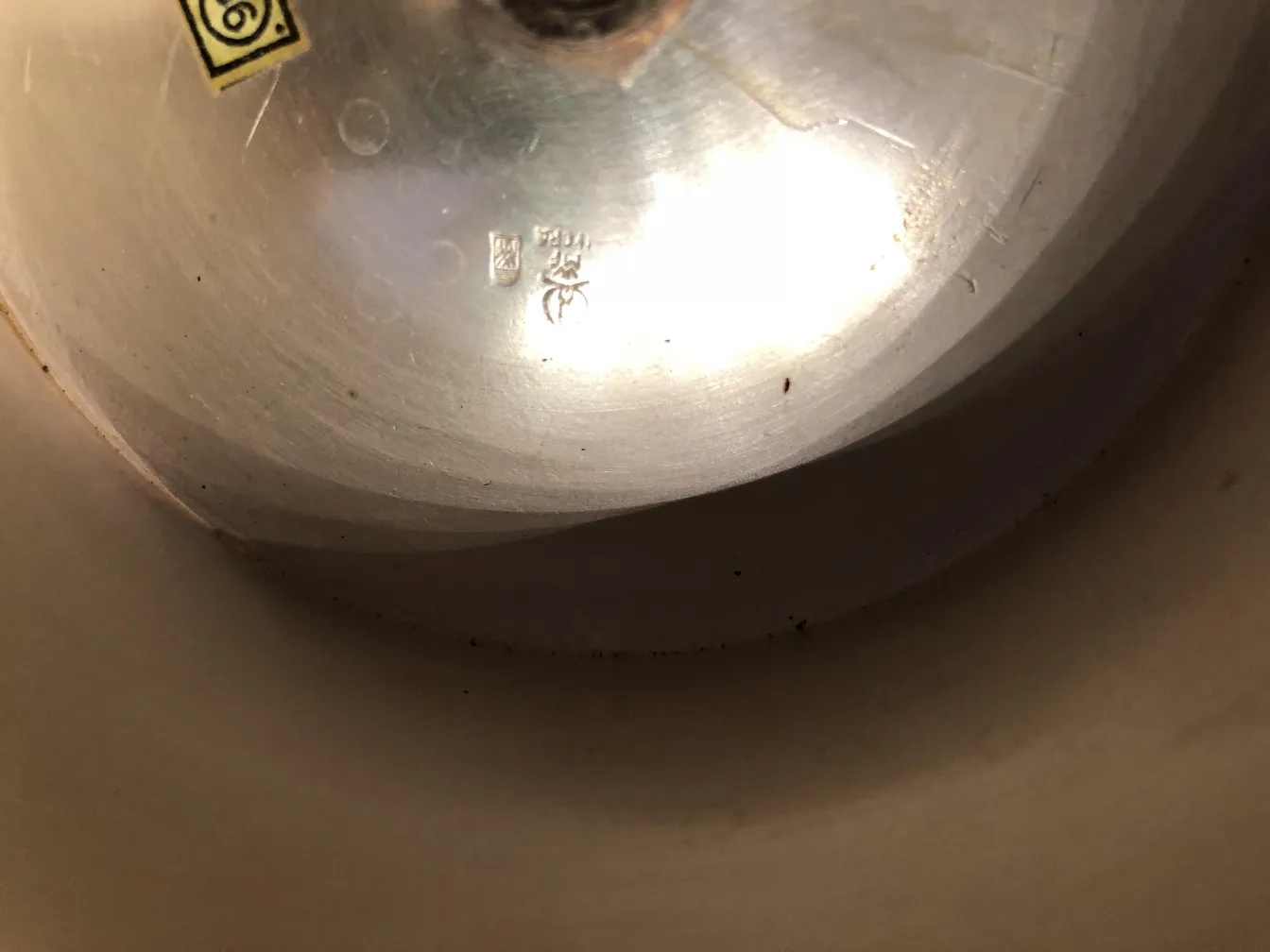 antik küchenteller mit feinen details