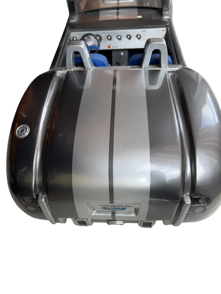 View of designer Marcelo Peña's car featuring elegant finishes and distinctive details