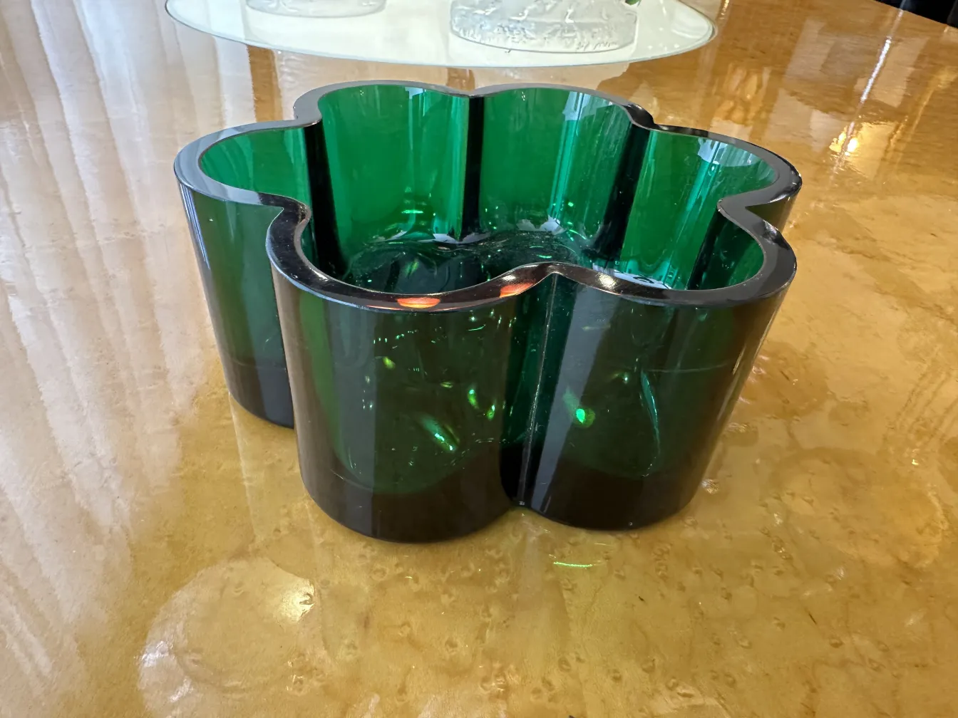 antique decorative centerpiece in green shape