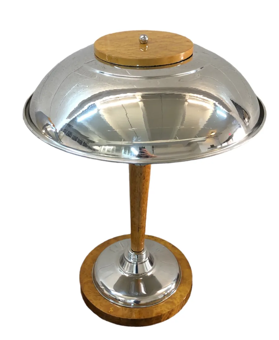 due lampade da tavolo antiche con base decorativa