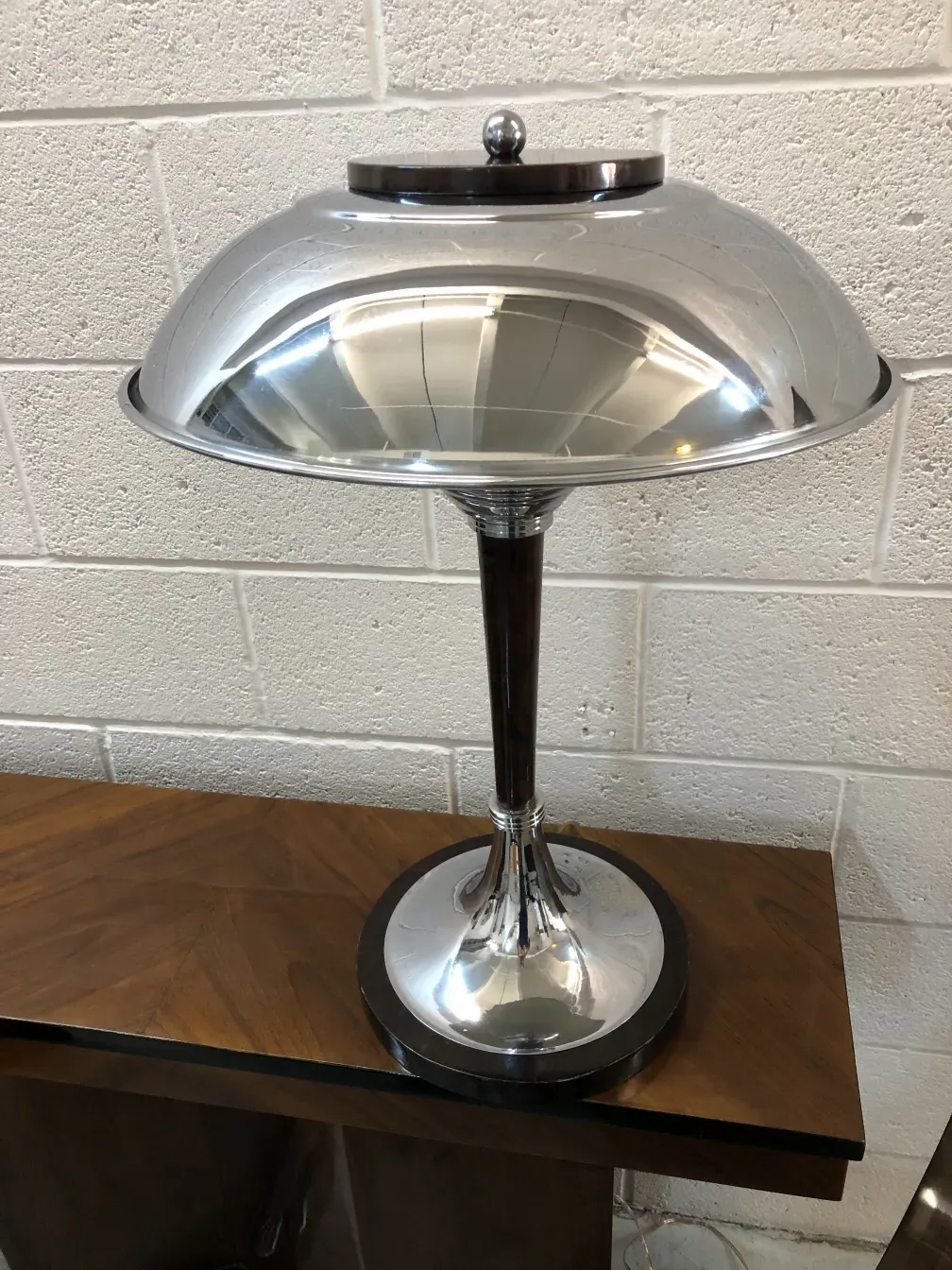 elegant design of 2 antique table lamps in modern setting