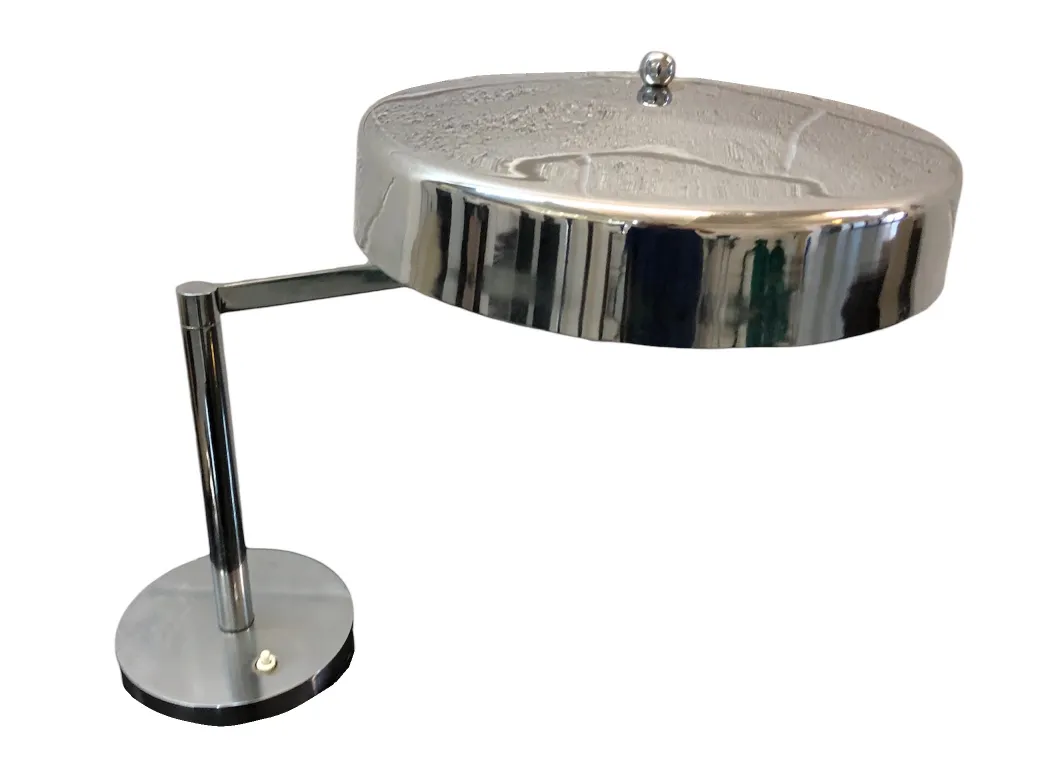 luminária de mesa antiga com design brilhante e elegante, ideal para decoração