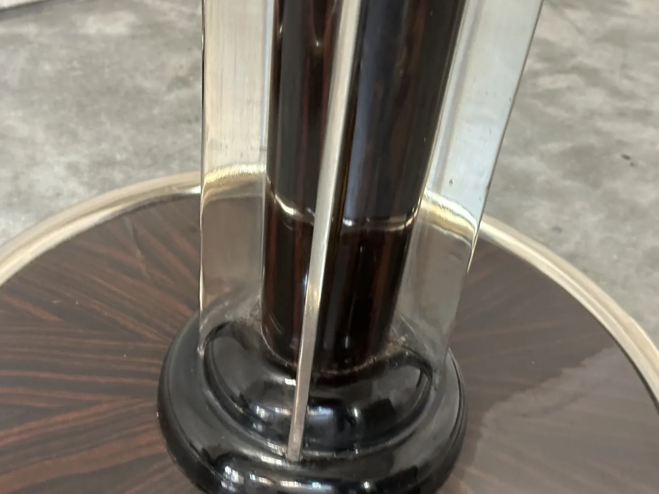 Elegant details of 2 antique floor lamps with a stylish base