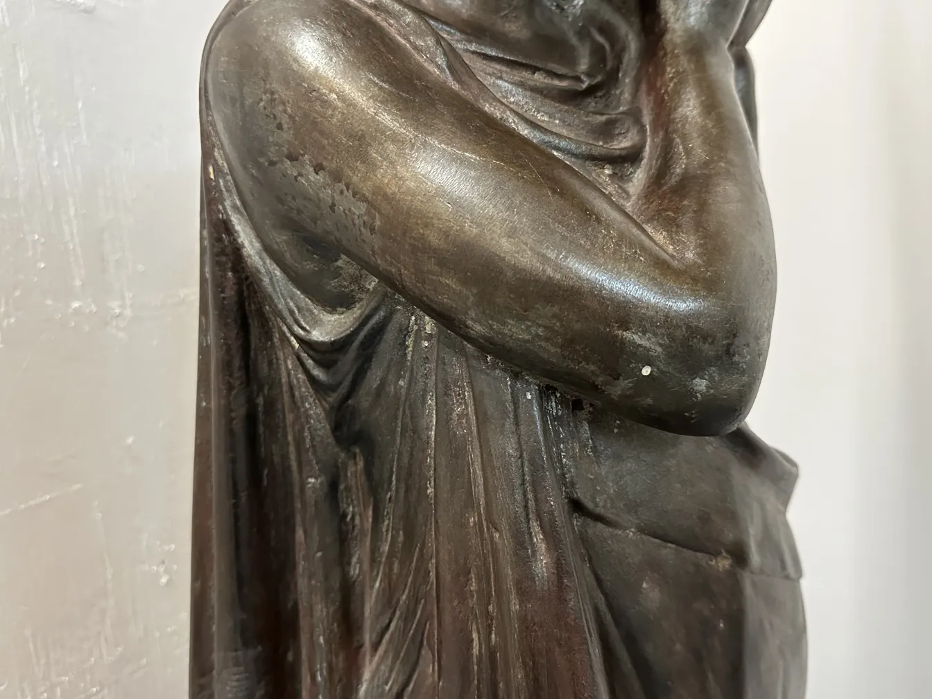 duas lâmpadas de piso antigas de Val D´Osne com detalhes decorativos