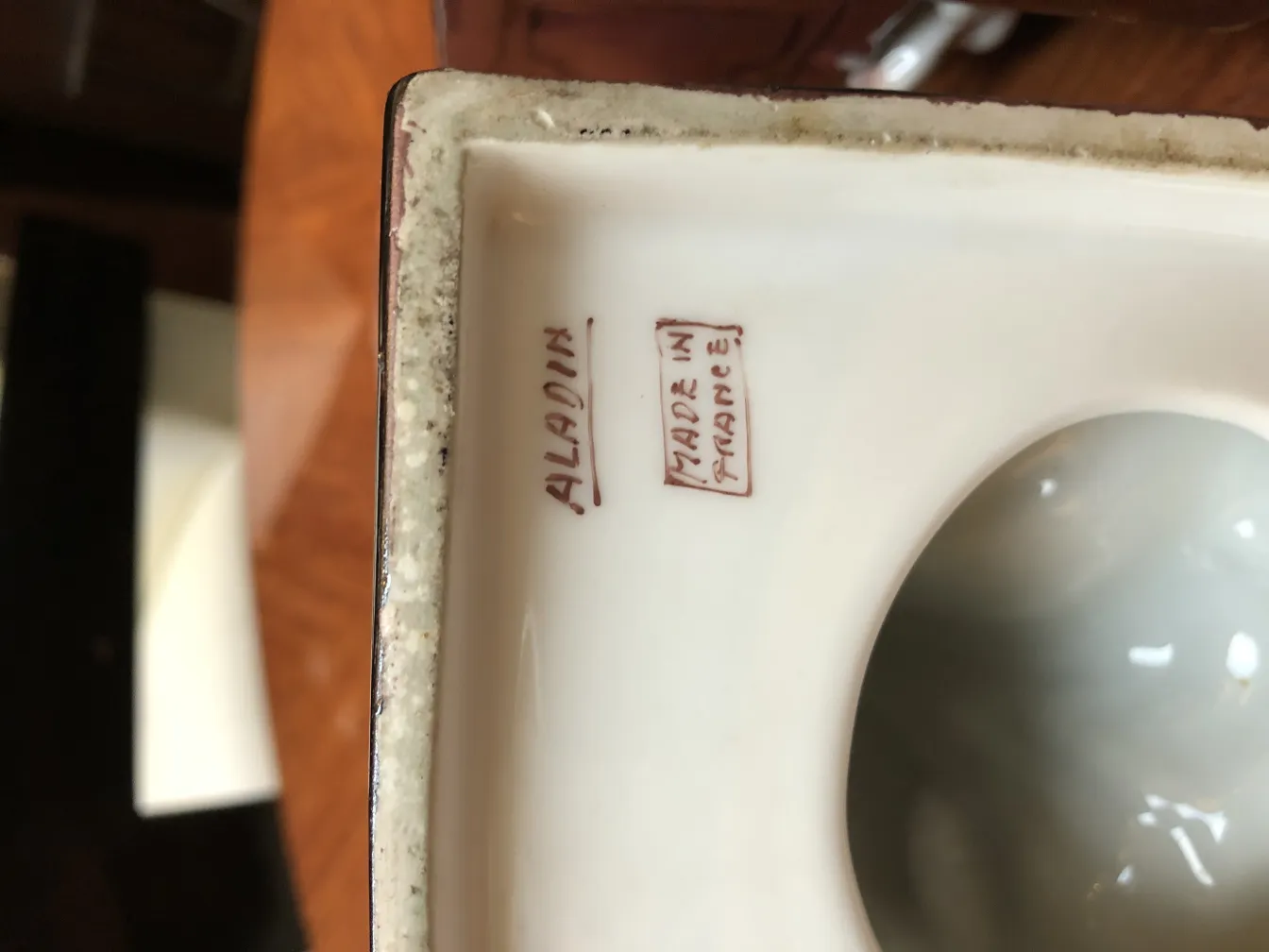 Fermalibri antichi in stile Art Nouveau con dettagli unici