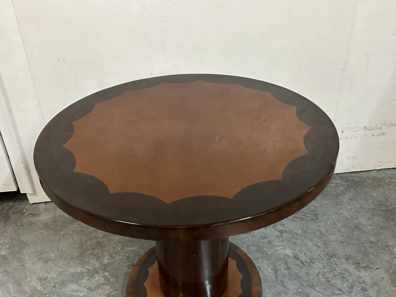 antique round small table with decorative edge