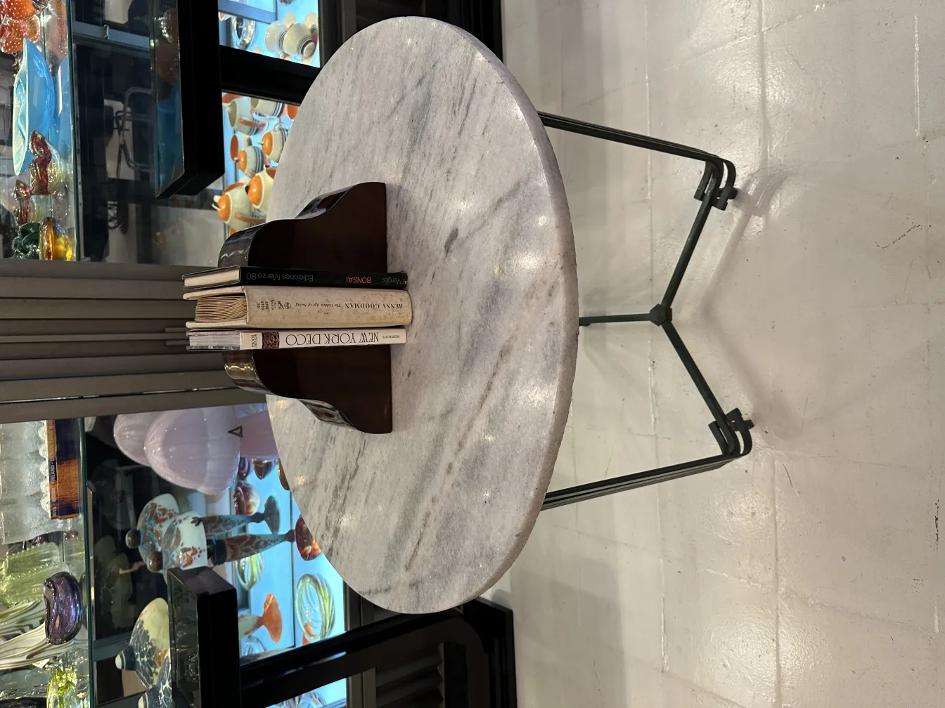 Aprieta libros de estilo Art Nouveau con libros.