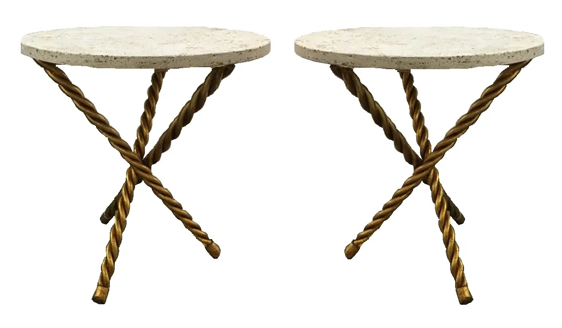 Ensemble de 2 petites tables anciennes avec base décorative dorée.