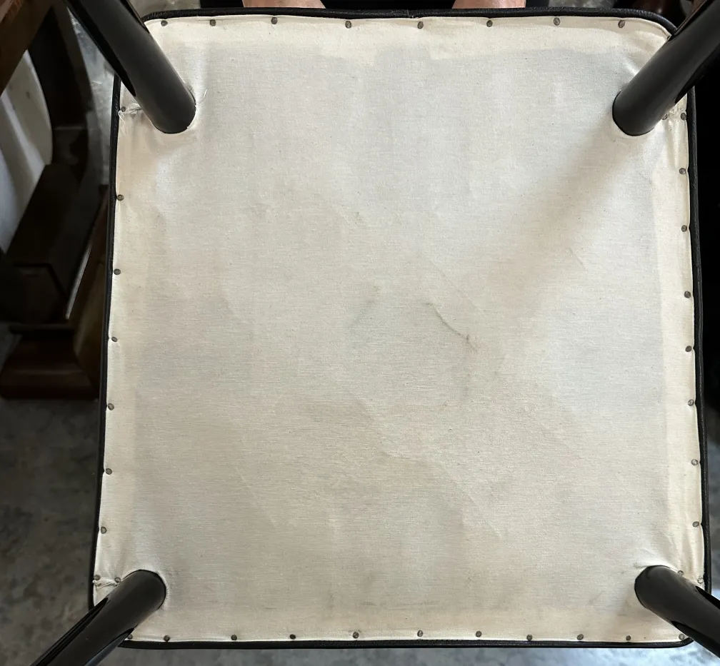 عرض علوي لعدد 2 من الكراسي القديمة كارلو مولينو