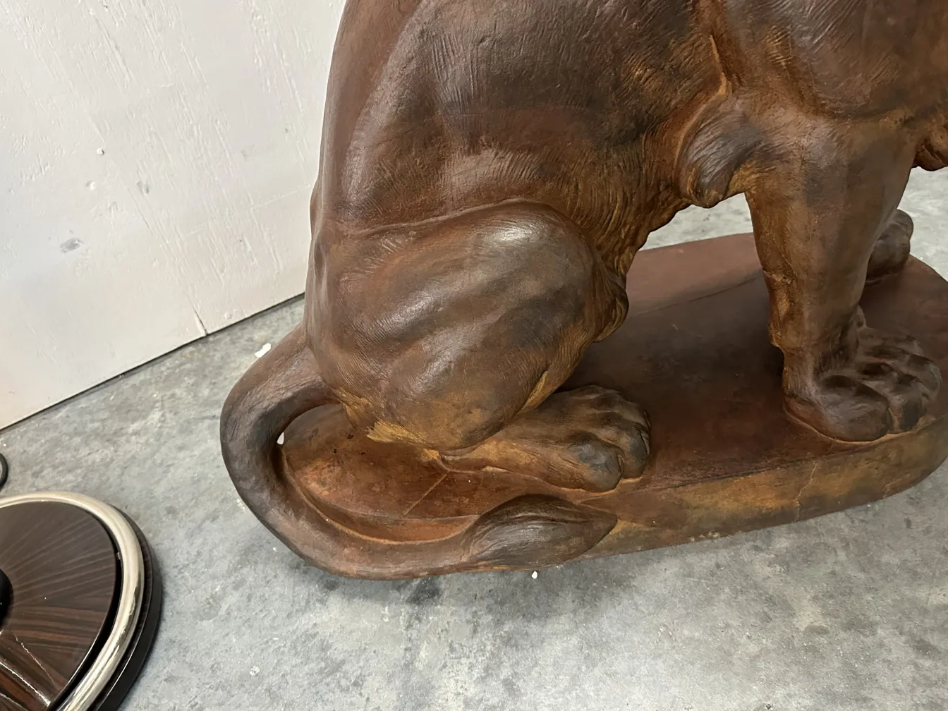 escultura antigua de dos leones en pose realista, A. Durenne