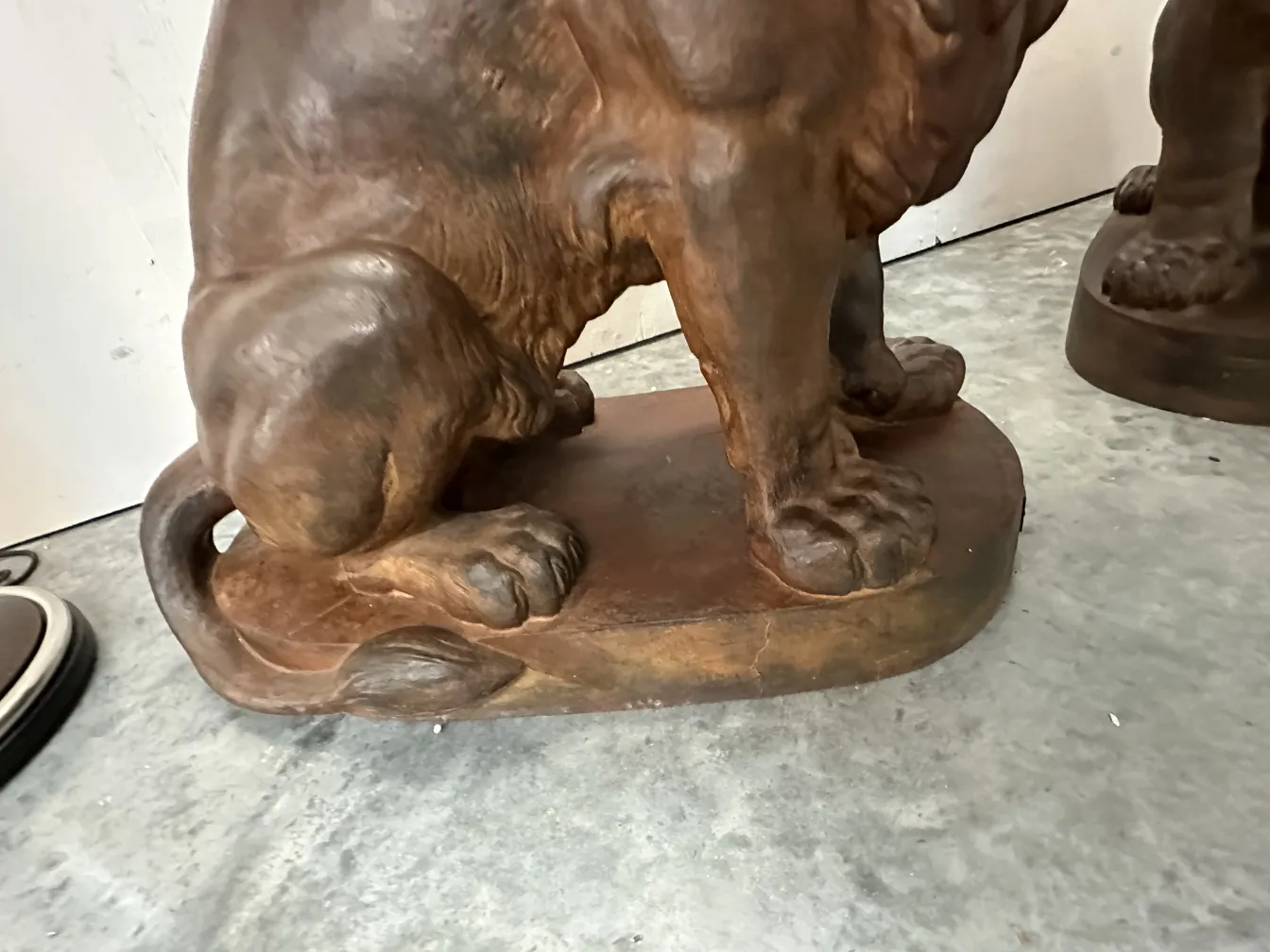 escultura de dois leões antigos de A. Durenne