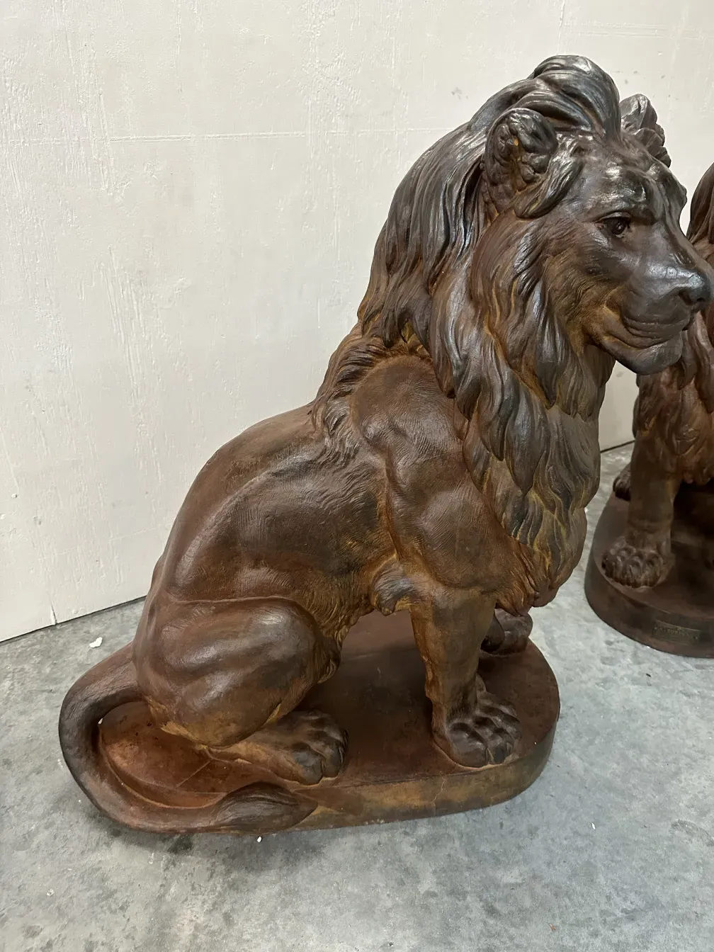 escultura de dos leones, antigüedad de A. Durenne, detalles detallados