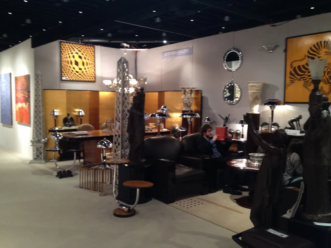 antique val d'osne sculpture in a gallery with modern atmosphere