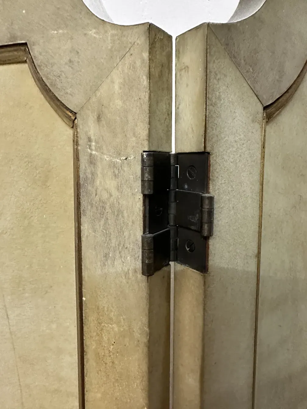 paraventi antichi con cerniere visibili, decorativi