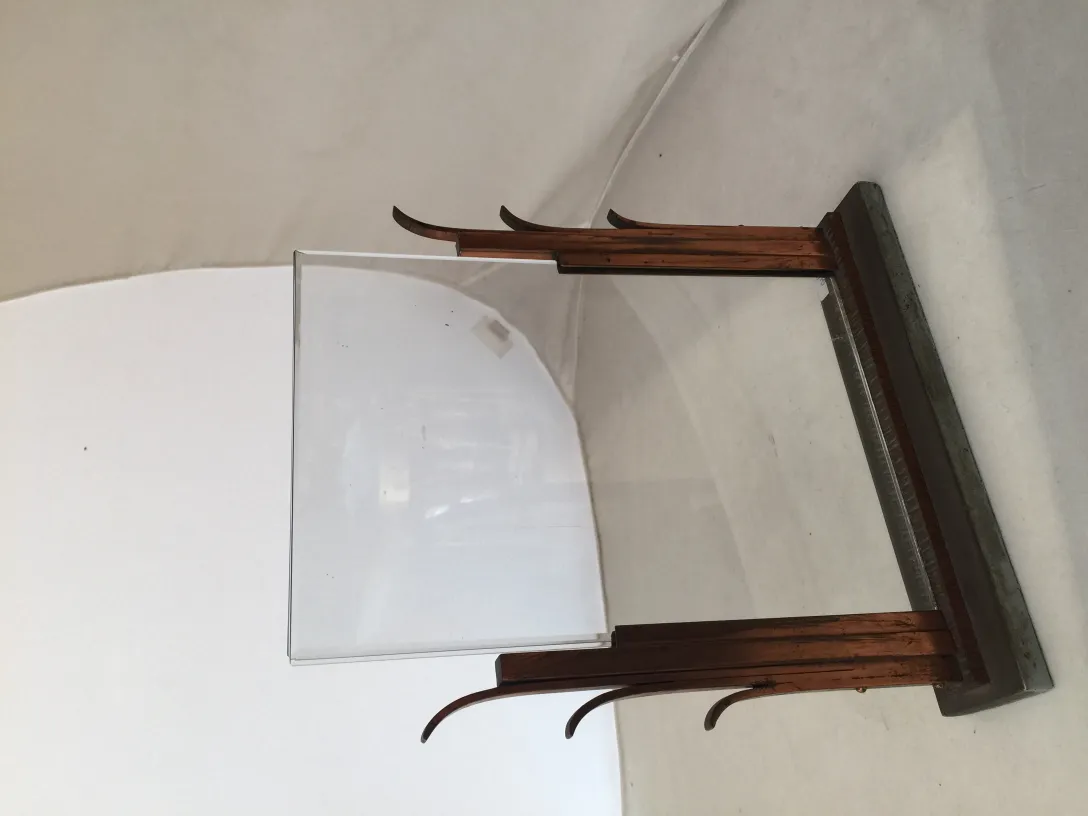 antiker tisch bilderrahmen mit elegantem design und glas