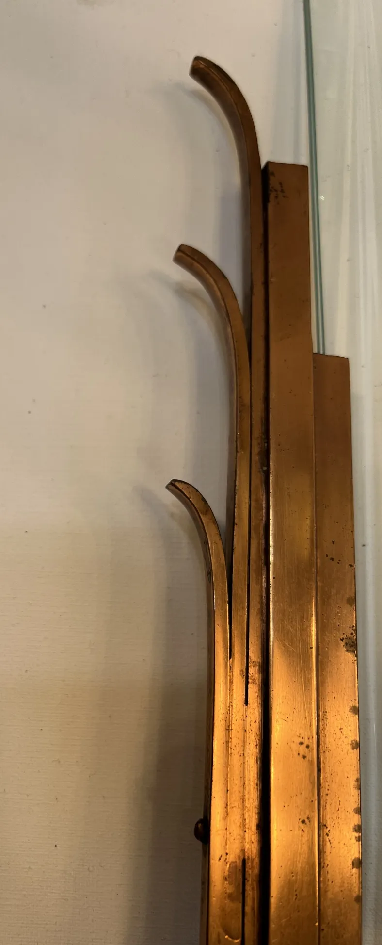 Vintage decorative picture frame with curved details