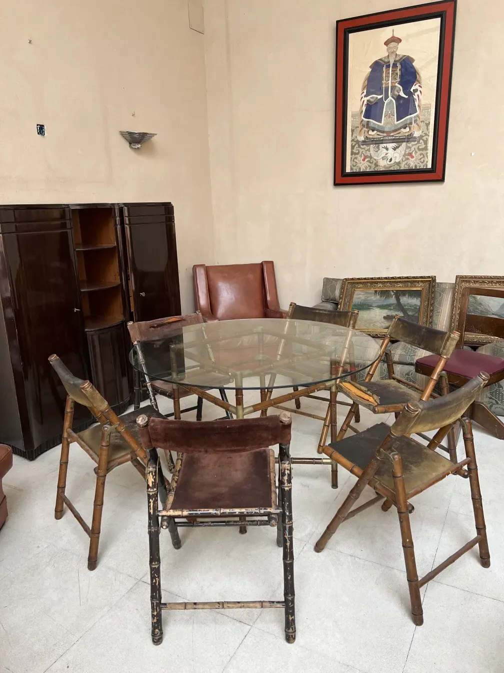 Table à manger ancienne avec six chaises, cadre élégant, William Billy Haines.