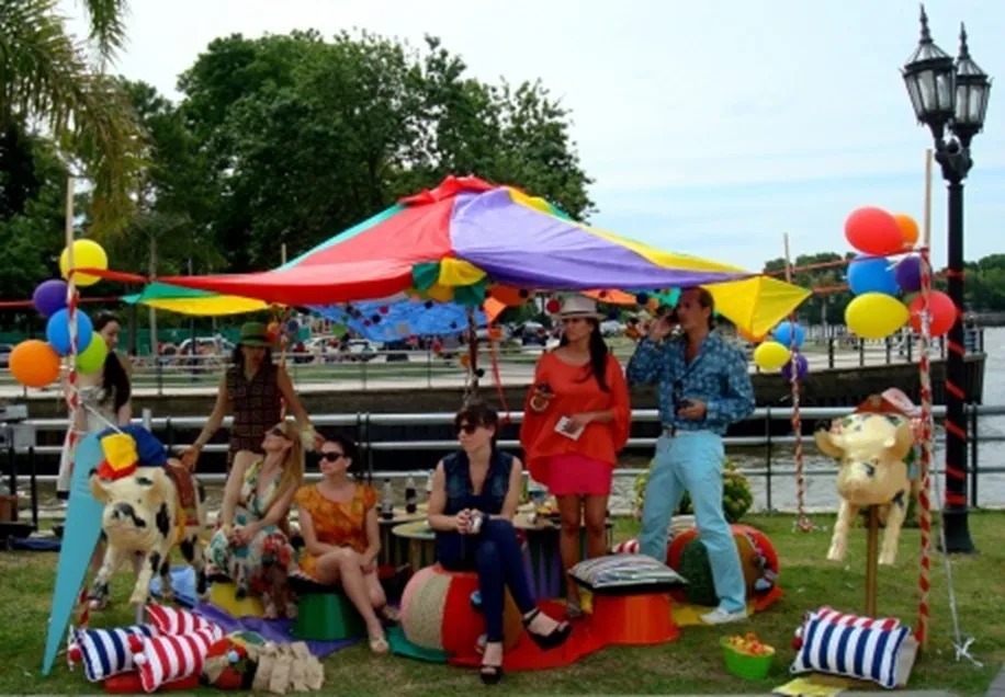 Décoration de cochon antique dans un cadre festif