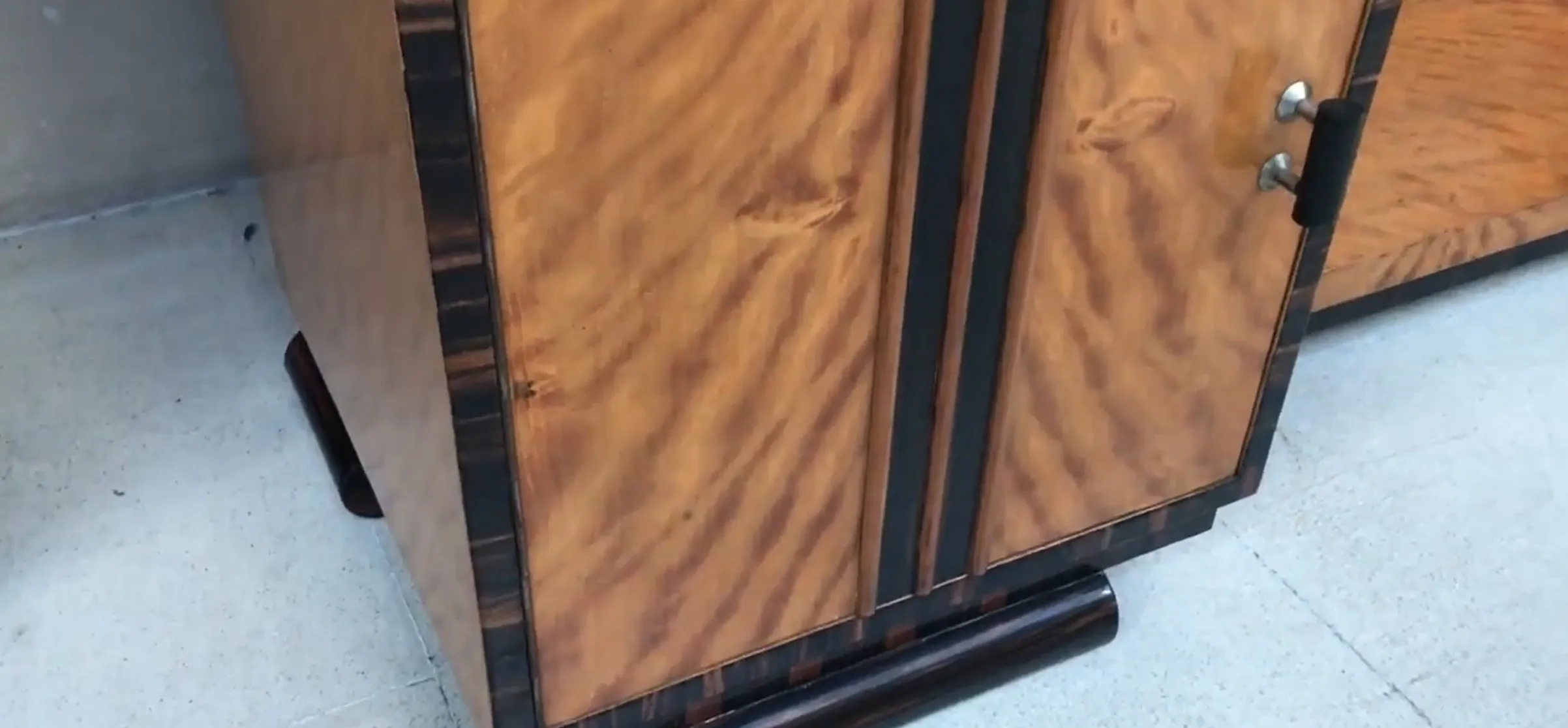 अंतिम गहनों का पुराना टेबल आर्ट डेको का विवरण, सुगंधित वातावरण