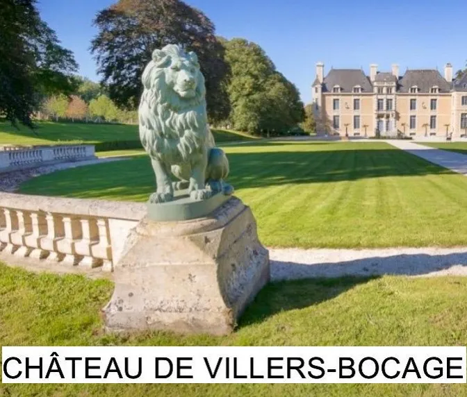 पुरानी शेरों A. Durenne की मूर्ति पार्क में