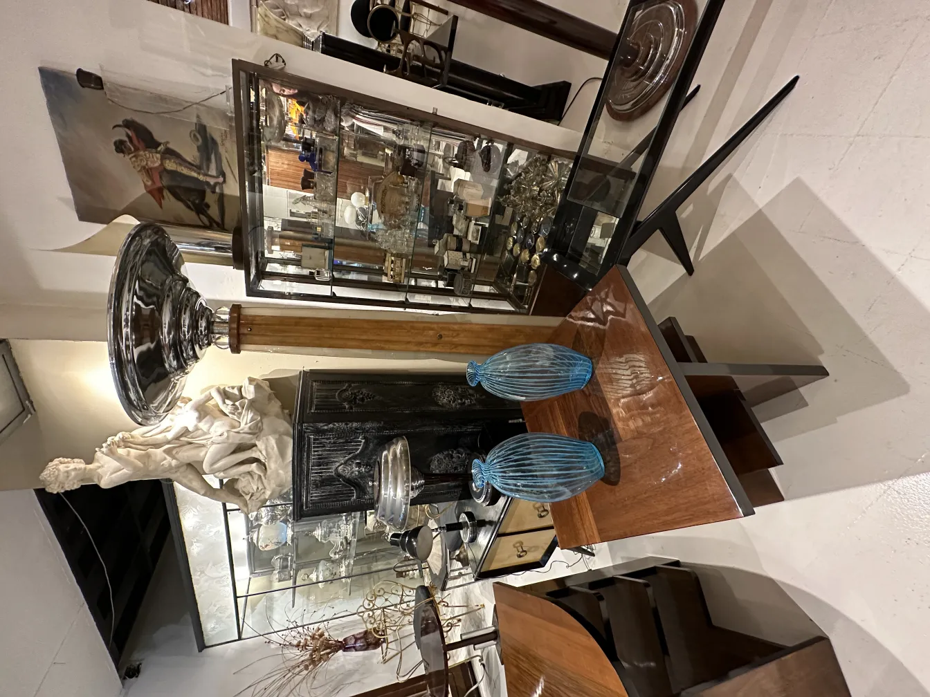 2 antique decorative vases in an elegant setting