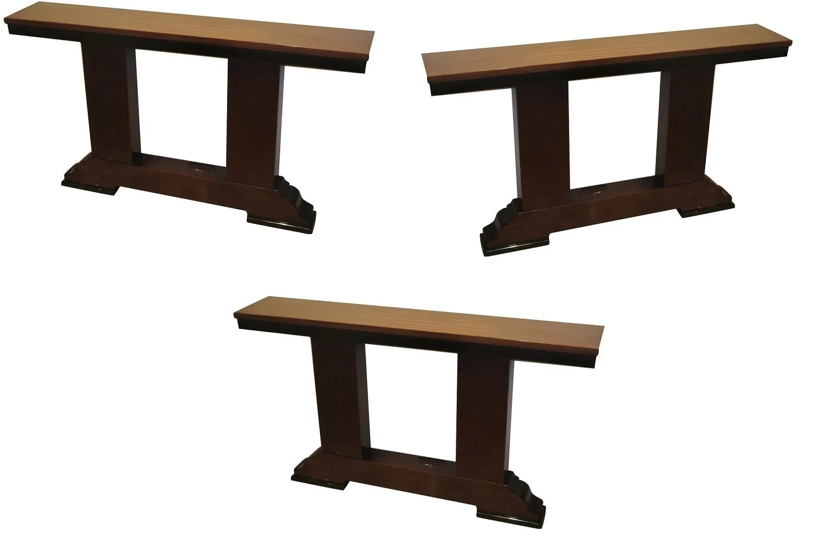 trois dresuars antiques avec un design simple et élégant